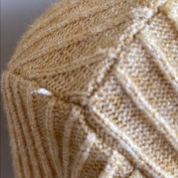 Nanette Lepore Gold/Mustard Sweater with Black Accents Size Large - Picture 13 of 13